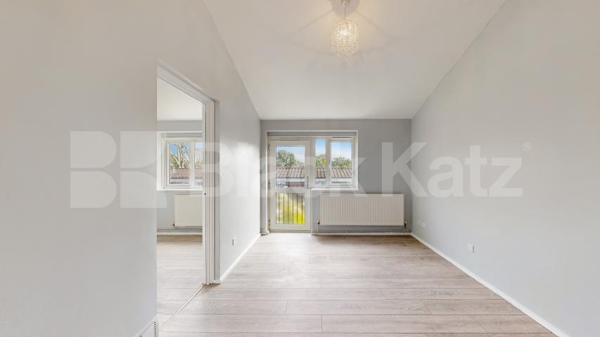 Refurbished 1 bedroom property close to Caledonian Road Tube Bradley Close, Caledonian Road